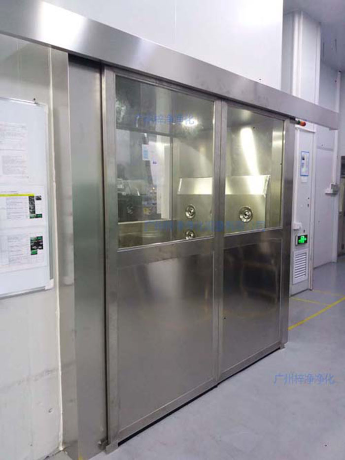 全自動感應風淋室在無塵車間的生產環(huán)境中 全自動感應風淋室在無塵車間的生產環(huán)境中