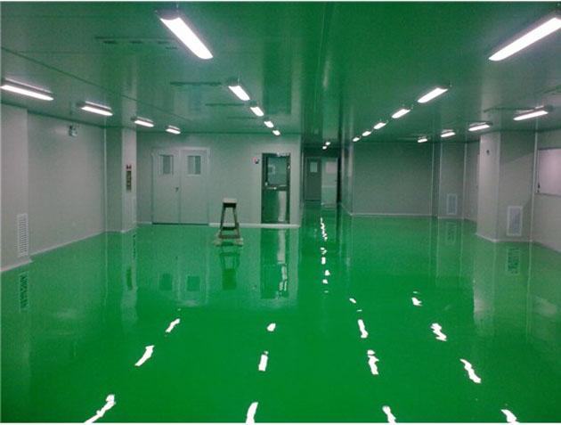 潔凈無(wú)塵車(chē)間工程發(fā)展歷史．第一次世界大戰(zhàn)后，美國(guó)的陀螺儀制造工業(yè)最先提出了環(huán)境凈化問(wèn)題，為試圖在生產(chǎn)中消除空氣中重粉末對(duì)航空儀表小軸承與齒輪的污染，建造了最原始潔凈廠房