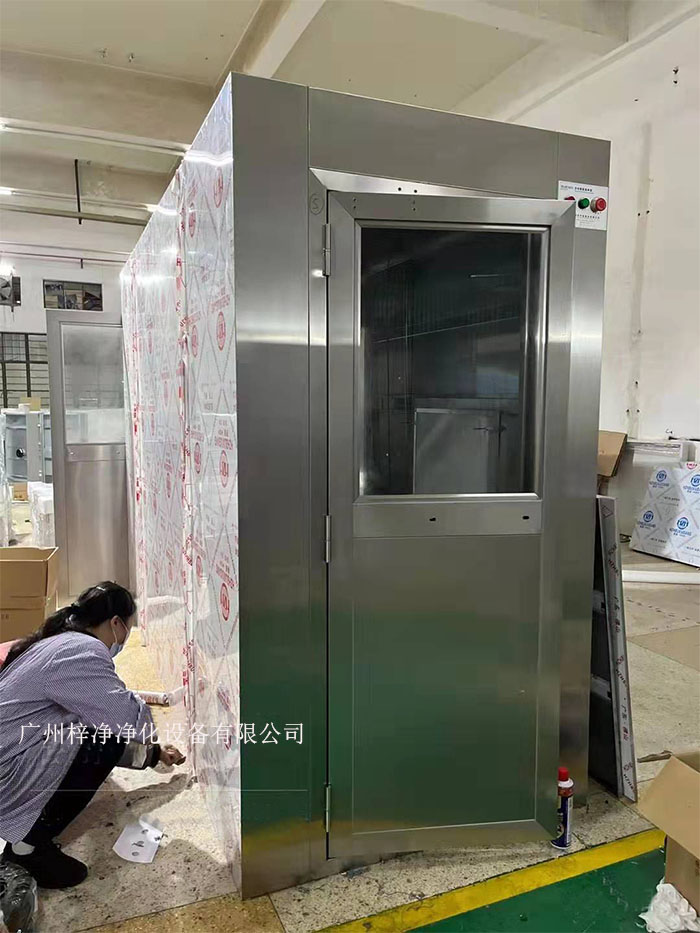 凈化車(chē)間風(fēng)淋室該如何維護(hù)的詳細(xì)指南